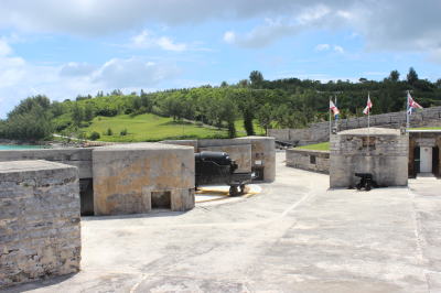 バミューダ島の古都セントジョージと関連要塞群